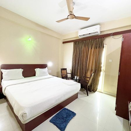 Hotel AAVAASS Puri Exterior foto
