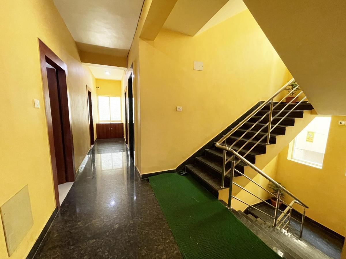 Hotel AAVAASS Puri Exterior foto